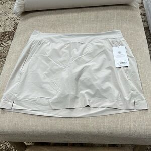 ATHLETA Soho Skort in cream Size 16 NWT